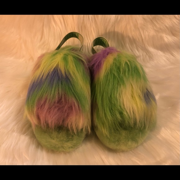 NWOB Ugg Fluff Yeah Tie Dye Slide - Picture 3 of 5